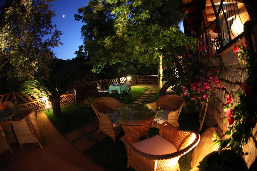 Hotel Lo Scirocco Fetovaia Exterior photo